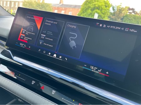2025 BMW 5-Series - photo 31