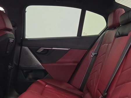 2025 BMW 5-Series - photo 11
