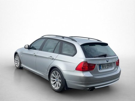 2010 BMW 3-Series - photo 6