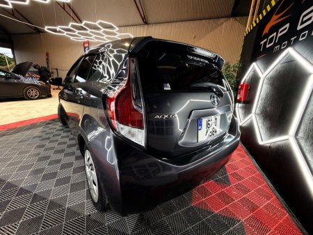 2016 Toyota Aqua - photo 5