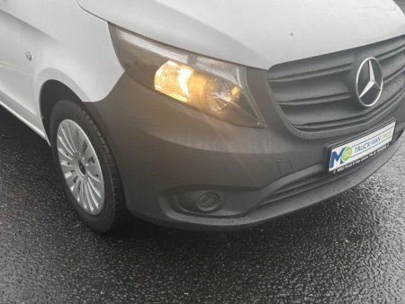 2021 Mercedes-Benz Vito - photo 3