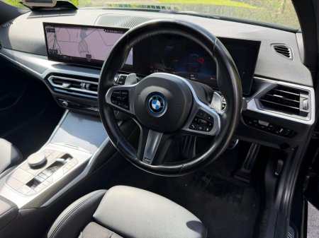 2024 BMW 3-Series - photo 22