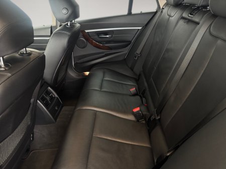 2017 BMW 3-Series - photo 16