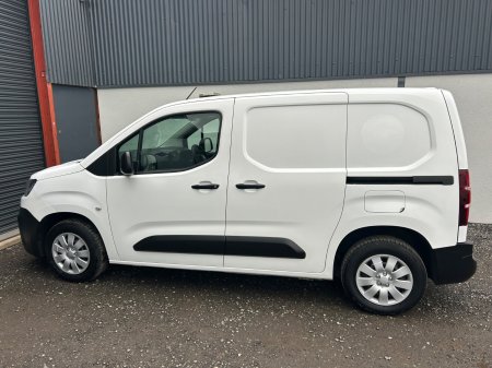 2021 Citroen Berlingo - photo 2