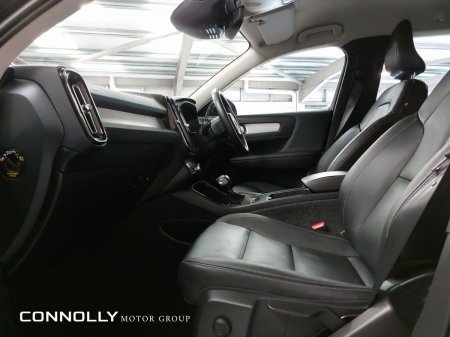 2021 Volvo XC40 - photo 5