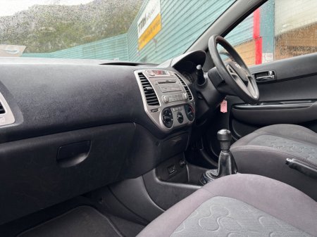 2010 Hyundai i20 - photo 11