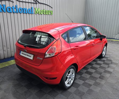 2015 Ford Fiesta - photo 3