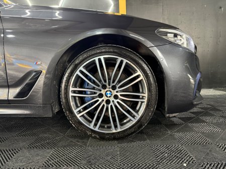 2017 BMW 5-Series - photo 8