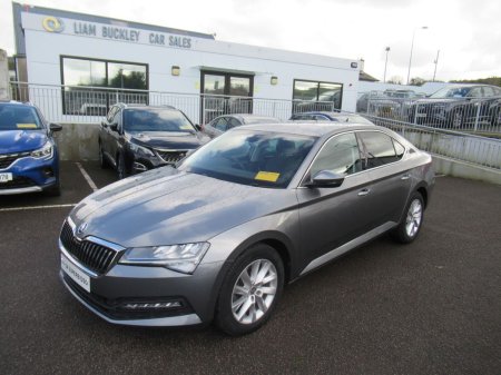 2024 Skoda Superb - photo 2