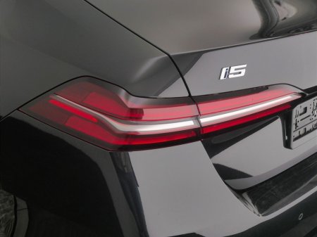 2024 BMW i5 - photo 19
