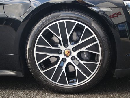 2023 Porsche Taycan - photo 11