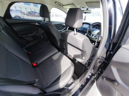 2017 Ford Focus - photo 15