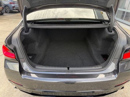 2021 BMW 5-Series - photo 19