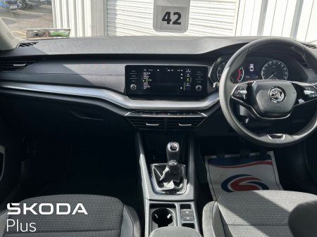 2024 Skoda Octavia - photo 2