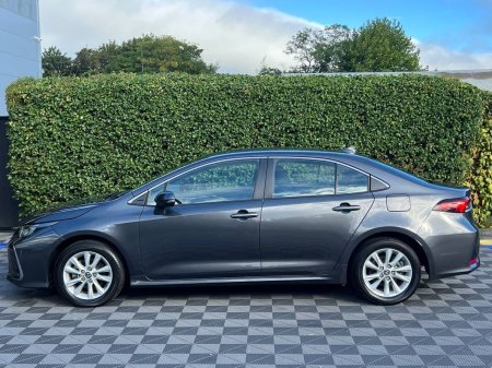2023 Toyota Corolla - photo 3
