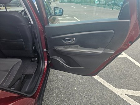 2020 Renault Grand Scenic - photo 17