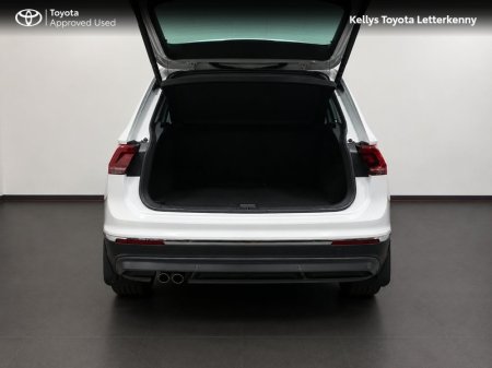 2020 Volkswagen Tiguan - photo 8