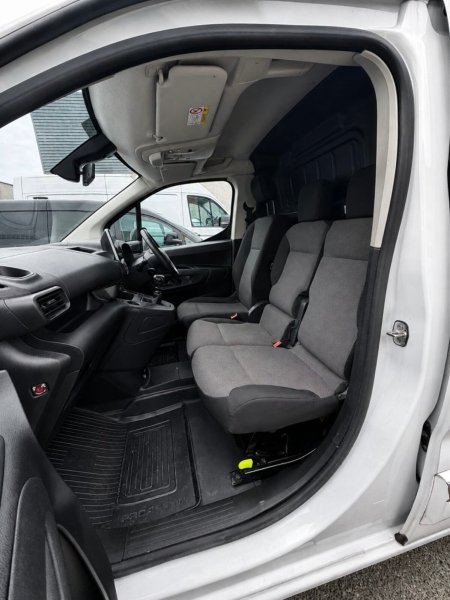 2023 Toyota Proace City - photo 12