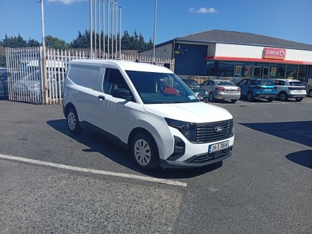 2024 Ford Transit Courier