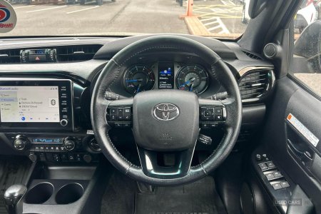 2023 Toyota Hilux - photo 8