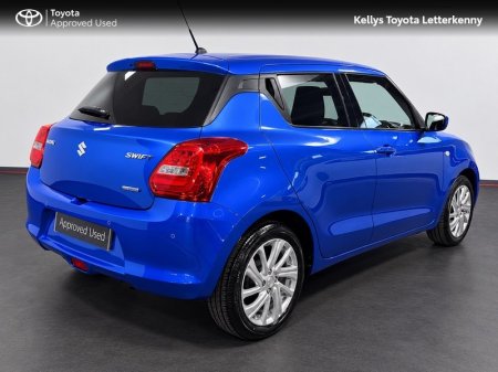 2023 Suzuki Swift - photo 2