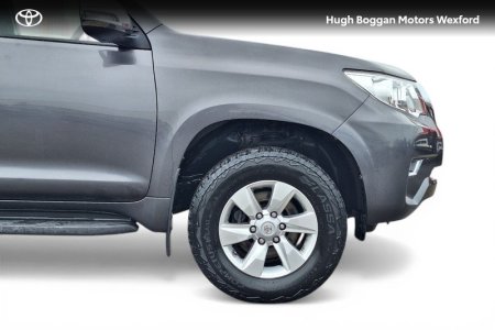 2019 Toyota Land Cruiser - photo 12