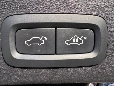 2023 Volvo XC40 - photo 18