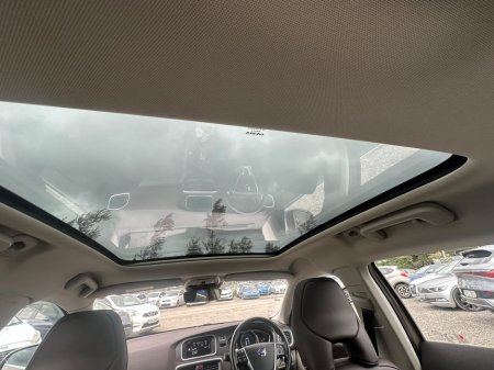 2016 Volvo V40 - photo 17