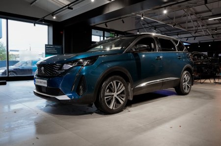 2023 Peugeot 5008 - photo 3