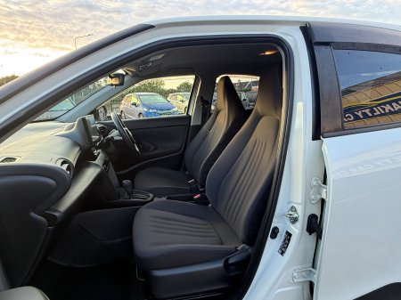 2021 Toyota Yaris Cross - photo 14