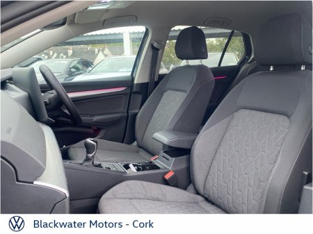 2026 Volkswagen Golf - photo 4