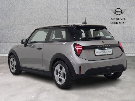 2024 Mini Cooper - photo 2