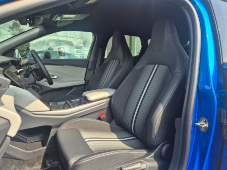 2026 Ford Capri - photo 8