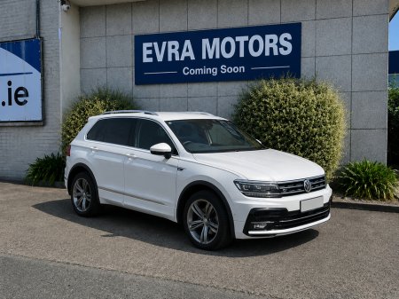 2020 Volkswagen Tiguan R-LINE 4MOTION AUTOMATIC 2.0 DIESEL //HIGH SPEC//LOW MILES//HALF LEATHER HEATED SEATS//360 PARKING C