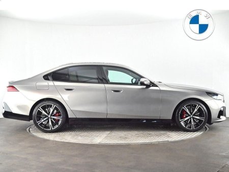 2026 BMW 5-Series - photo 22