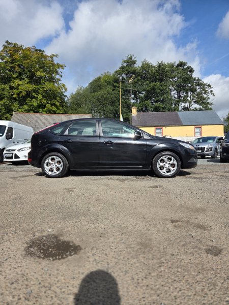 2010 Ford Focus - photo 3