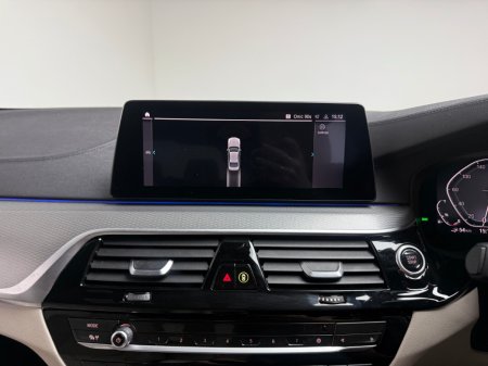 2019 BMW 5-Series - photo 17