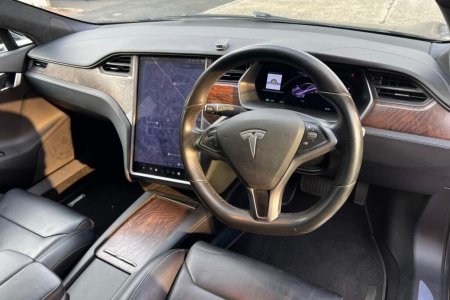 2018 Tesla Model S - photo 6