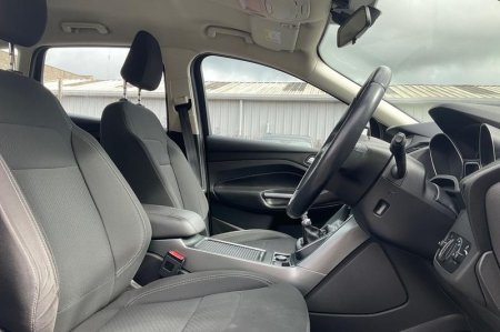 2017 Ford Kuga - photo 17