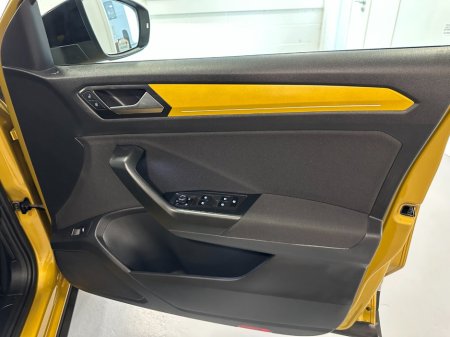 2021 Volkswagen T-Roc - photo 22