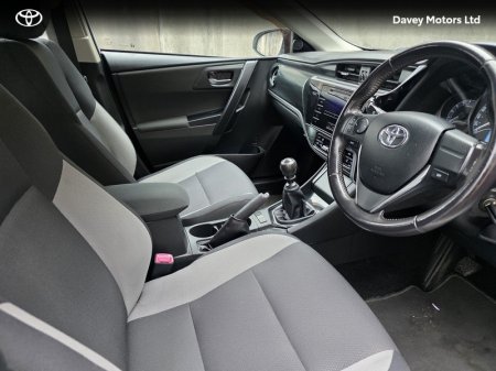 2015 Toyota Auris - photo 11