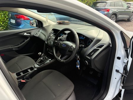 2015 Ford Focus - photo 13