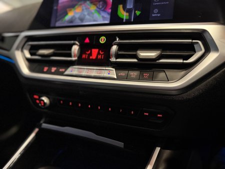 2022 BMW 3-Series - photo 14