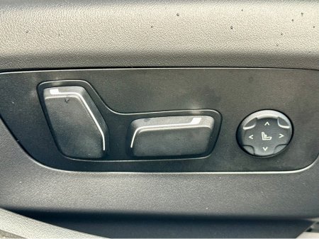 2026 BMW 5-Series - photo 16