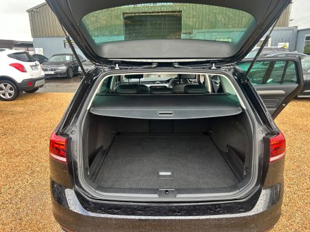 2023 Volkswagen Passat - photo 11
