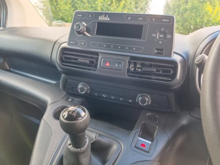 2020 Opel Combo - photo 13