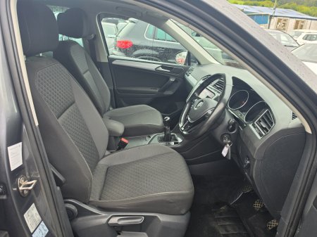 2018 Volkswagen Tiguan - photo 5
