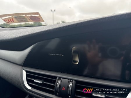 2017 Alfa Romeo Giulia - photo 18
