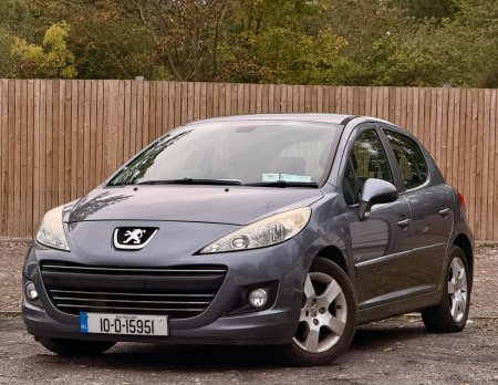 2010 Peugeot 207 - photo 2
