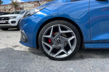 2020 Ford Fiesta - photo 8
